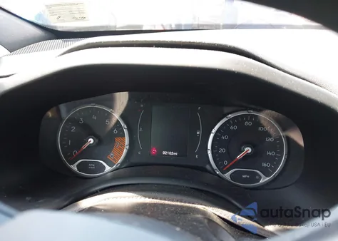 2020 Jeep Renegade Jeepster 4X4 z USA, uszkodzony, nr VIN ZACNJBAB3LPL87850